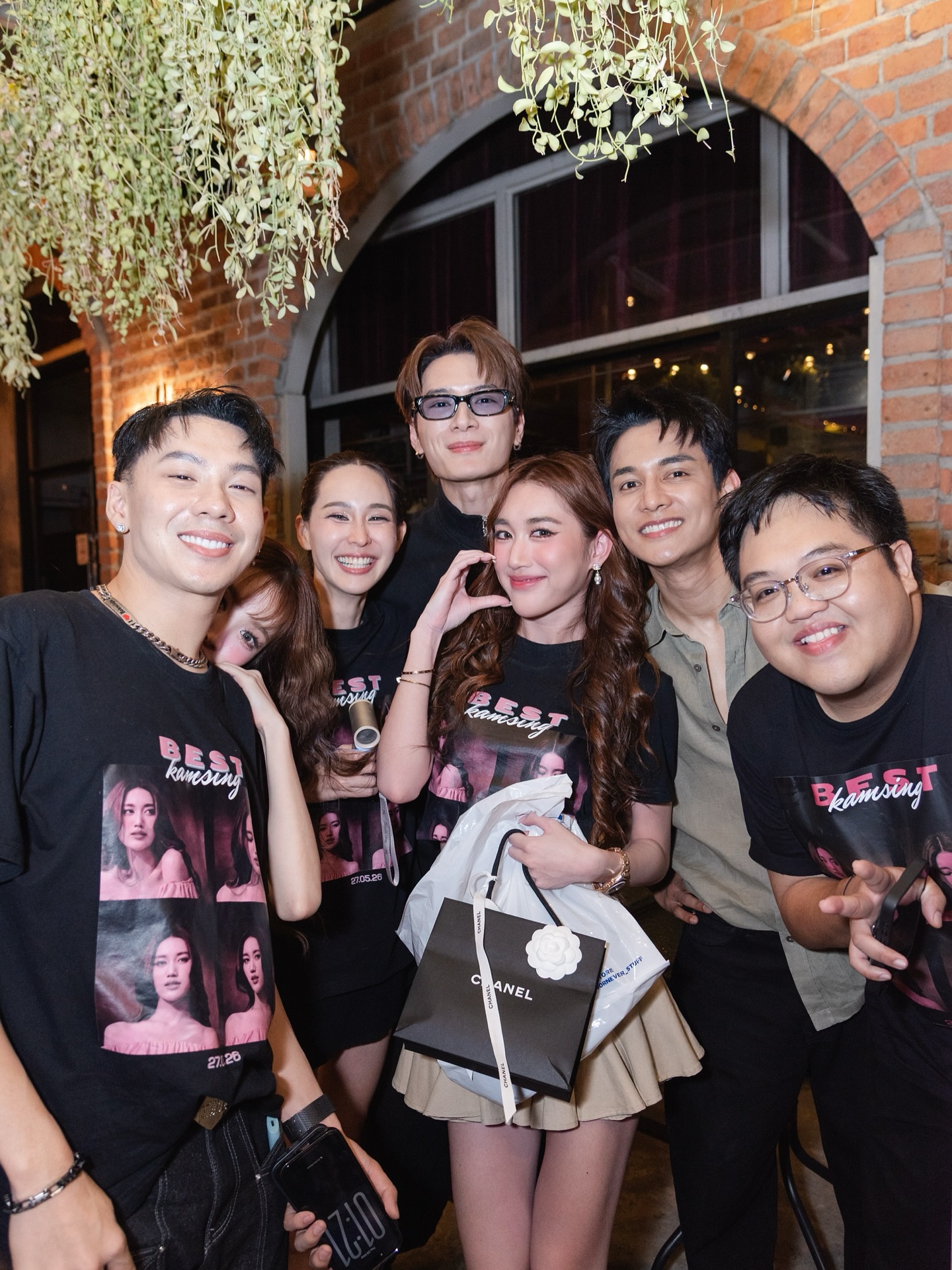 แกรนด์ - พรรณวรท ด้วยเศียรเกล้า