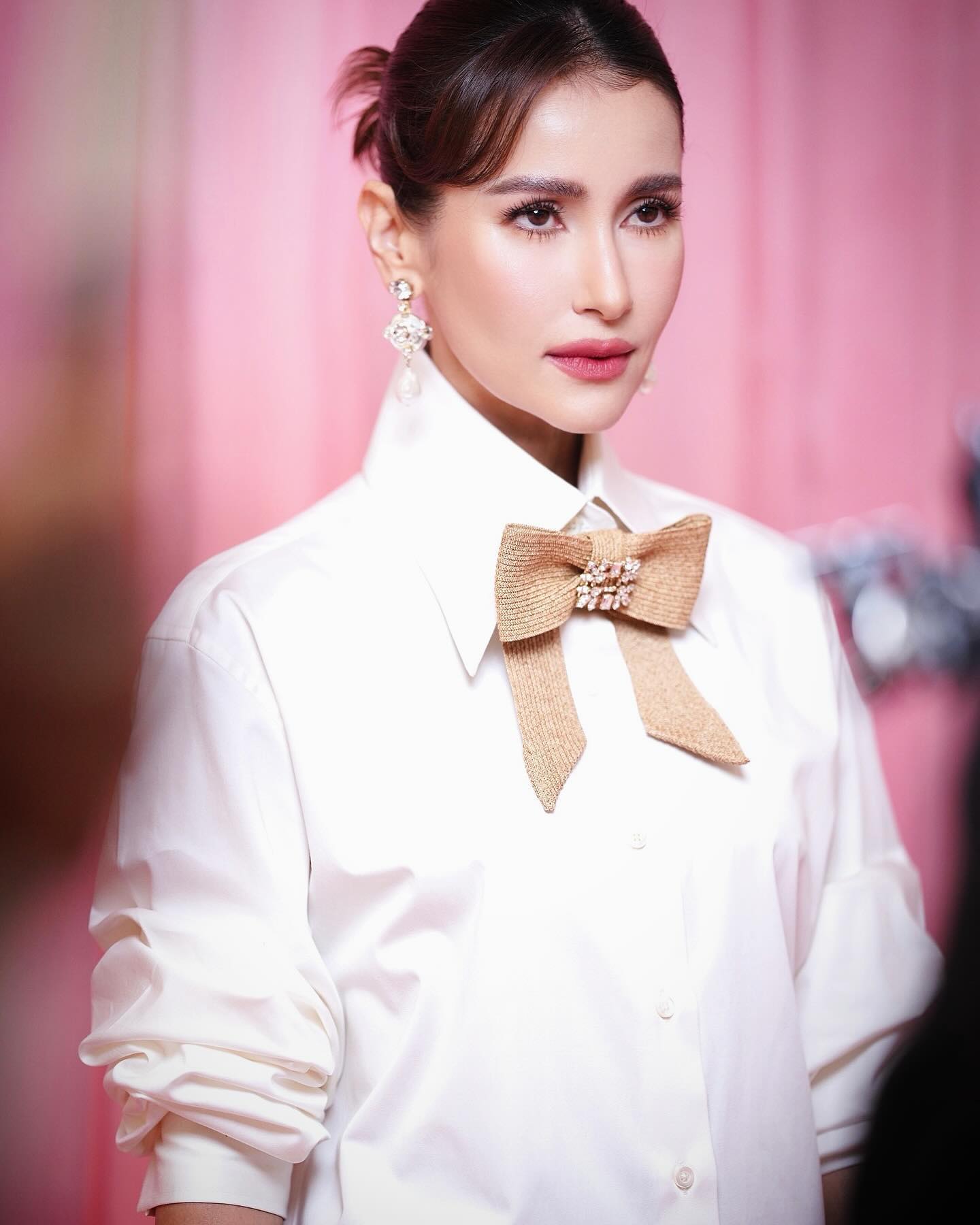 แอน ทองประสม