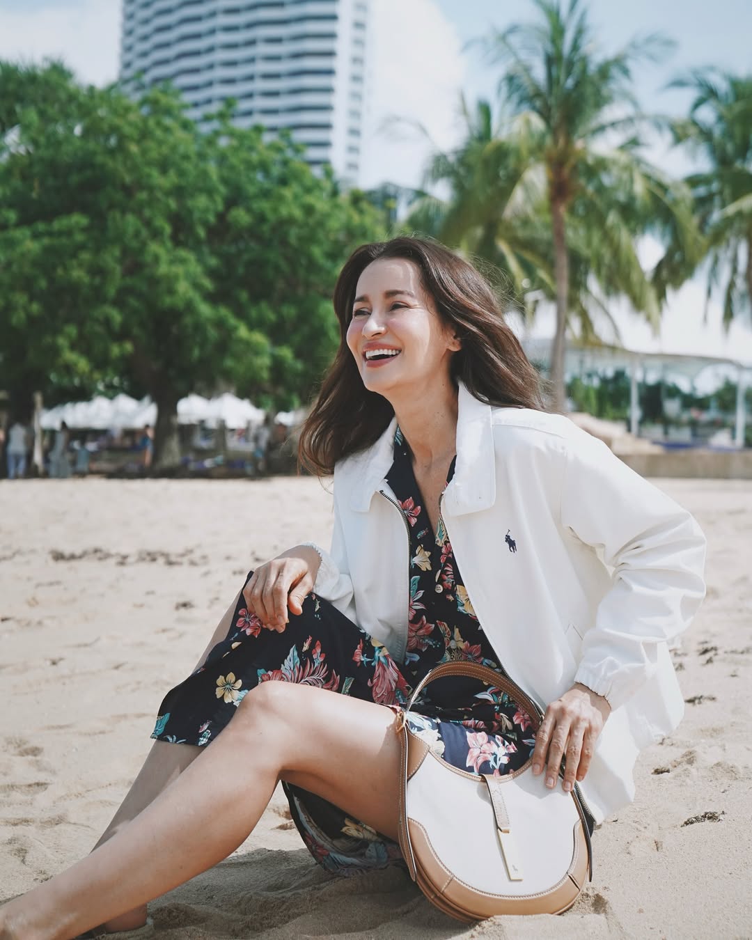 แอน ทองประสม