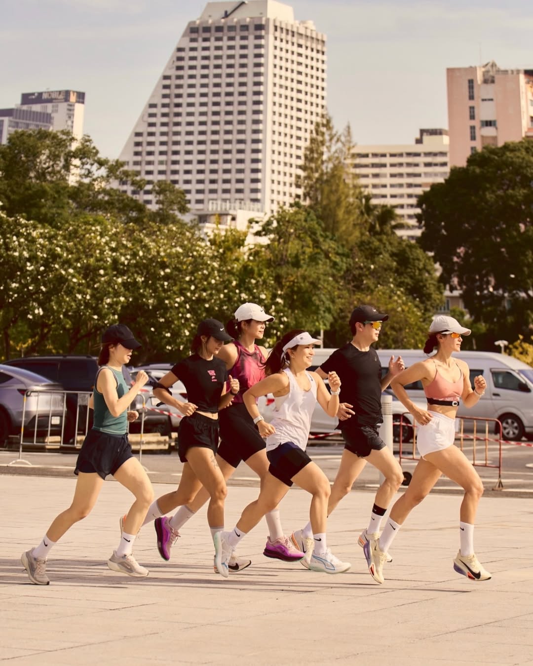 แอน ทองประสม