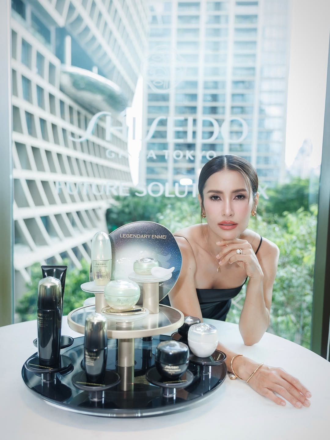 แอน ทองประสม