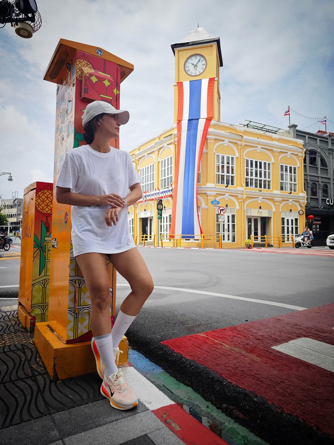 แอน ทองประสม