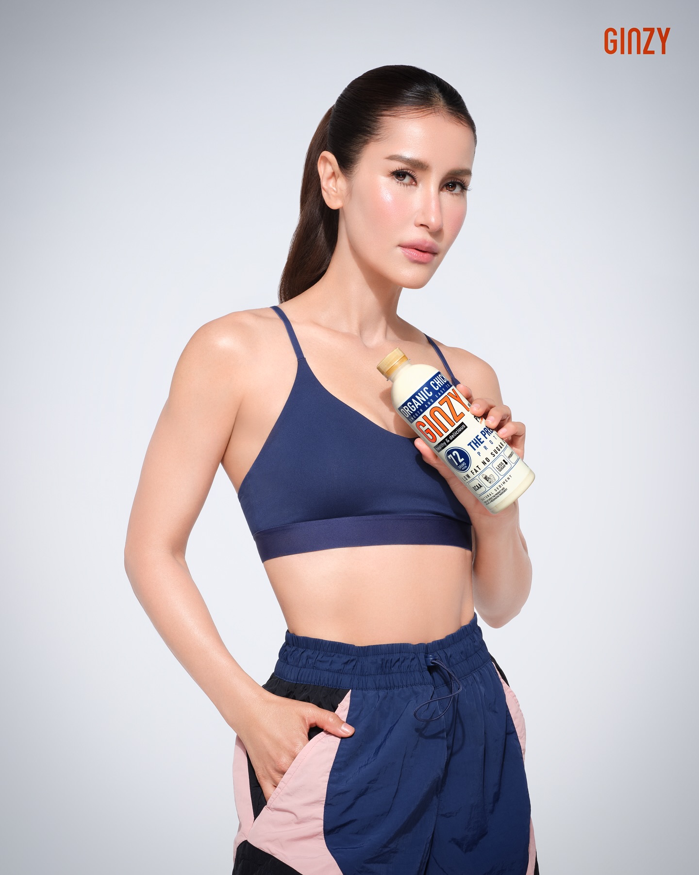 แอน ทองประสม