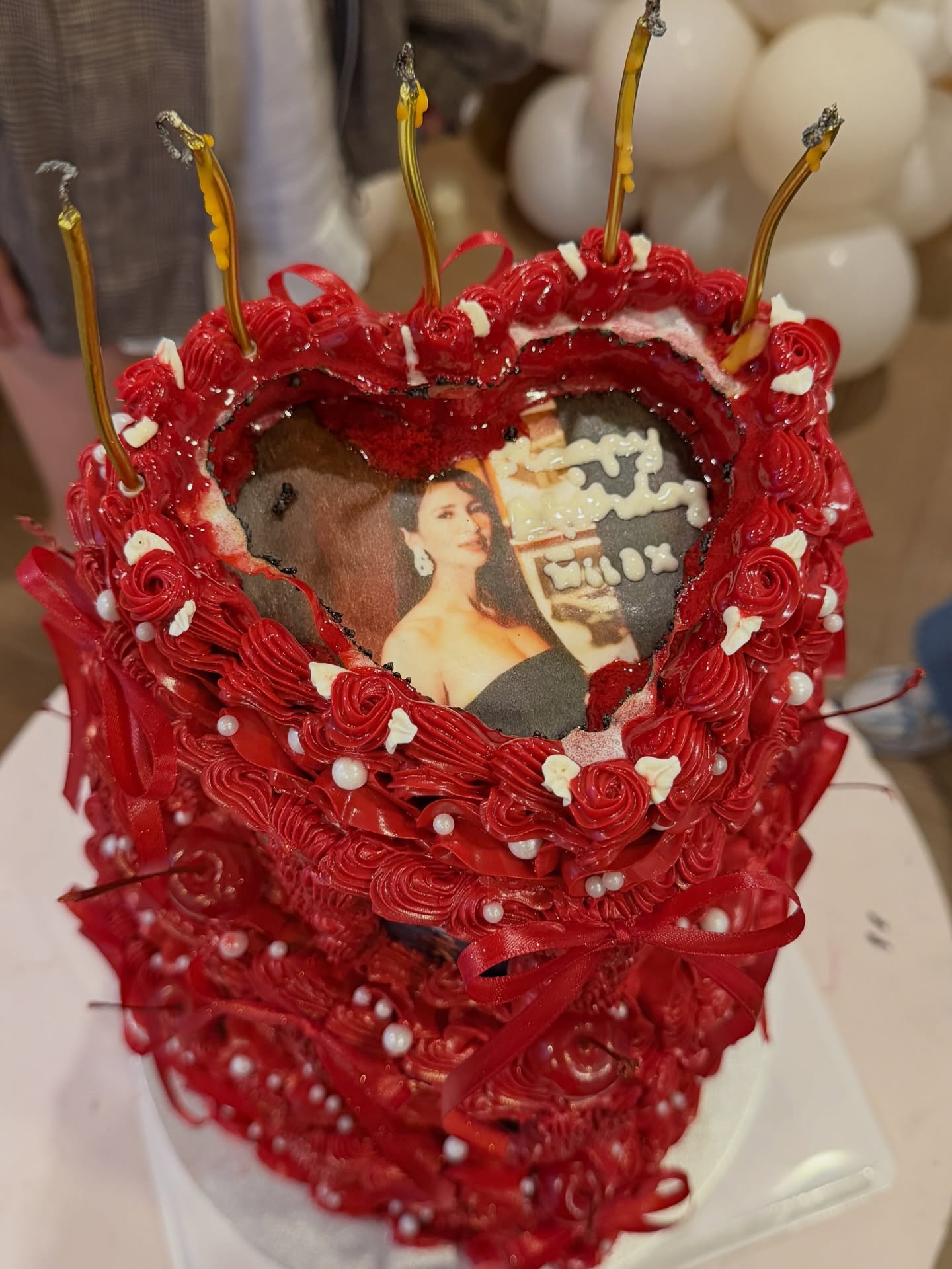 แอน ทองประสม