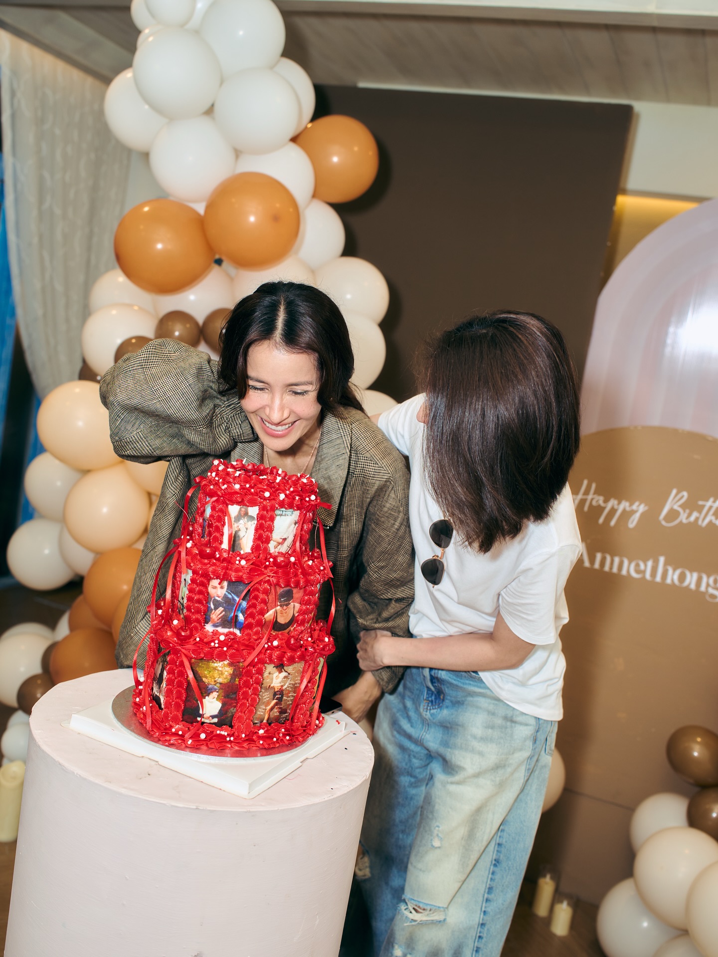 แอน ทองประสม