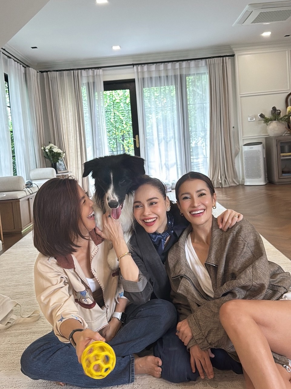 แอน ทองประสม