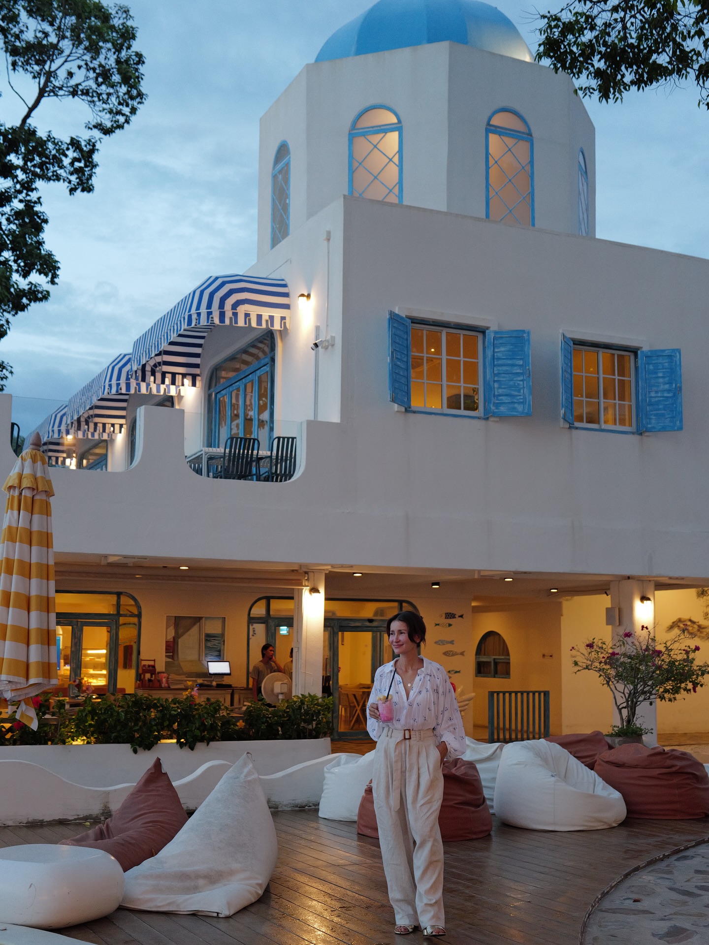 แอน ทองประสม