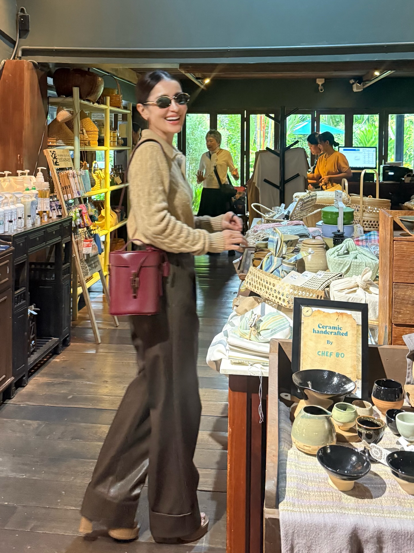 แอน ทองประสม