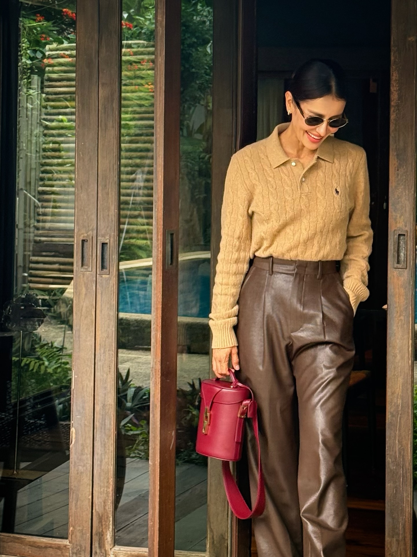 แอน ทองประสม