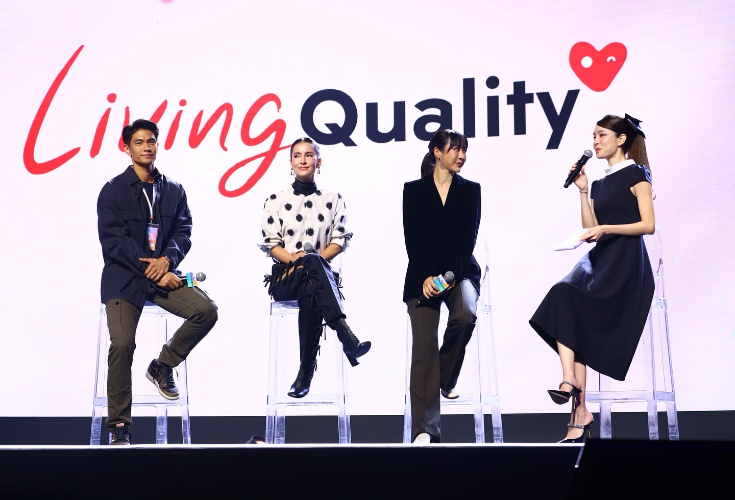 แอน ทองประสม