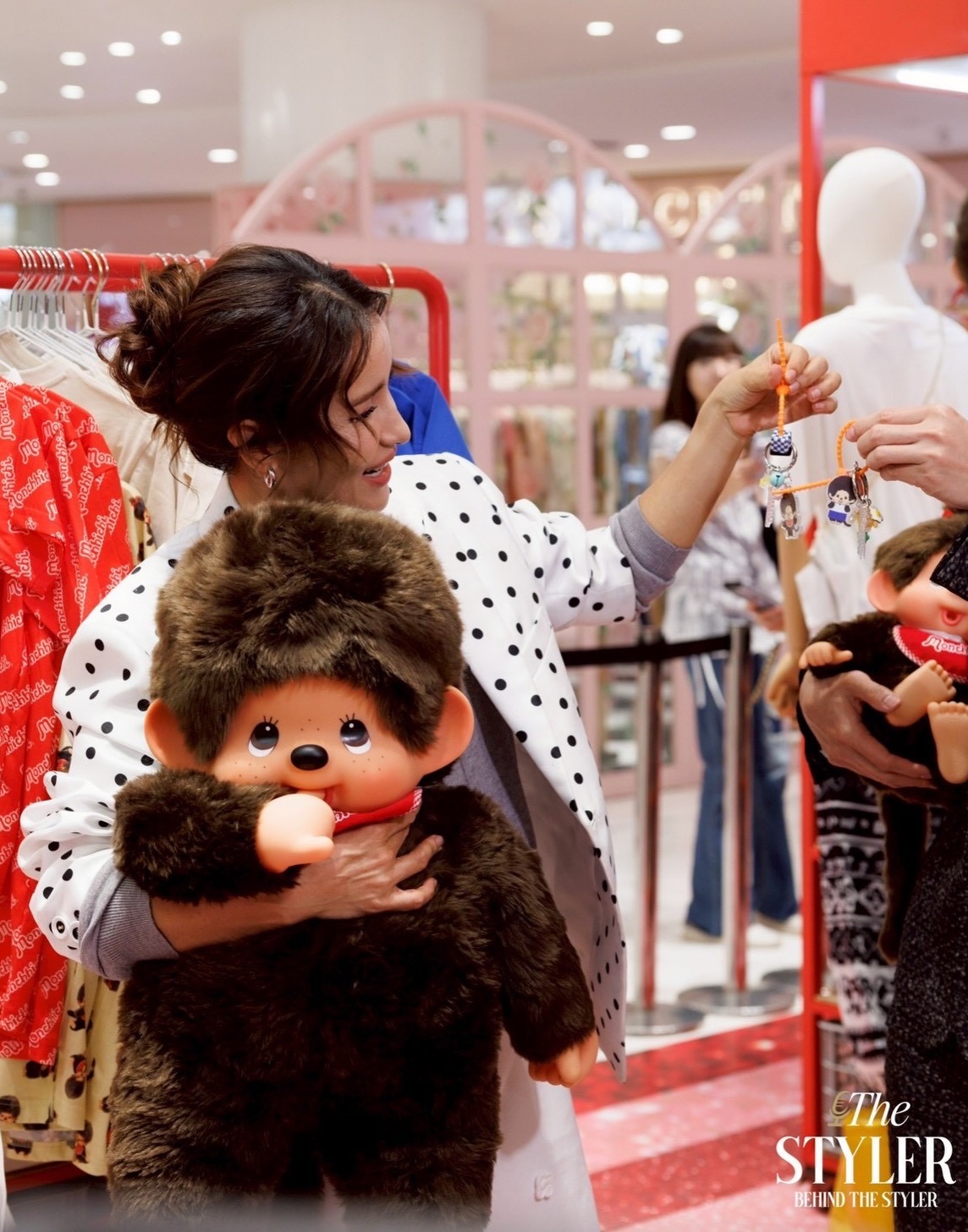 แอน ทองประสม