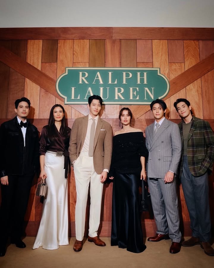 แอน ทองประสม