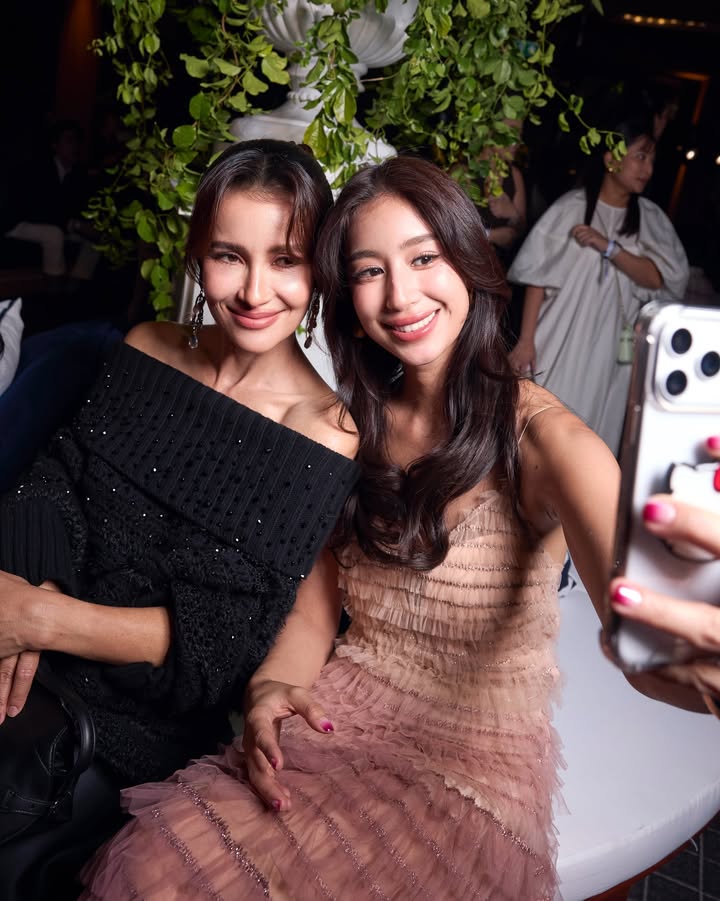 แอน ทองประสม