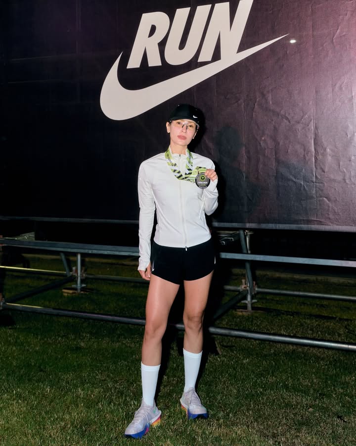 แอน ทองประสม