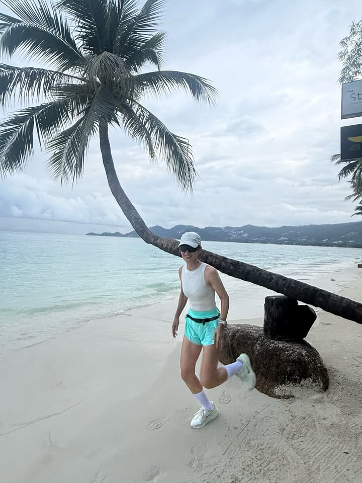 แอน ทองประสม