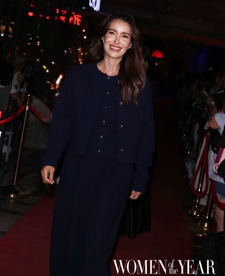 แอน ทองประสม