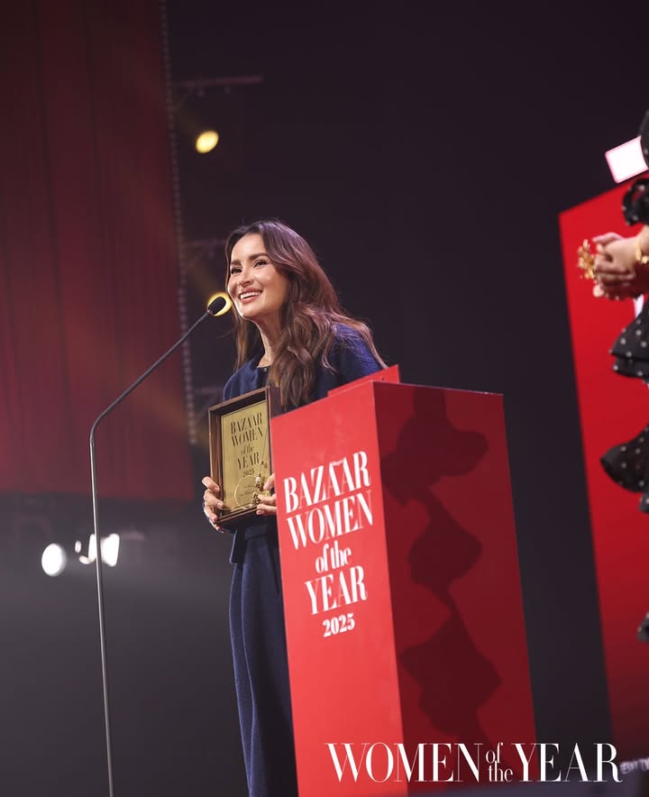 แอน ทองประสม