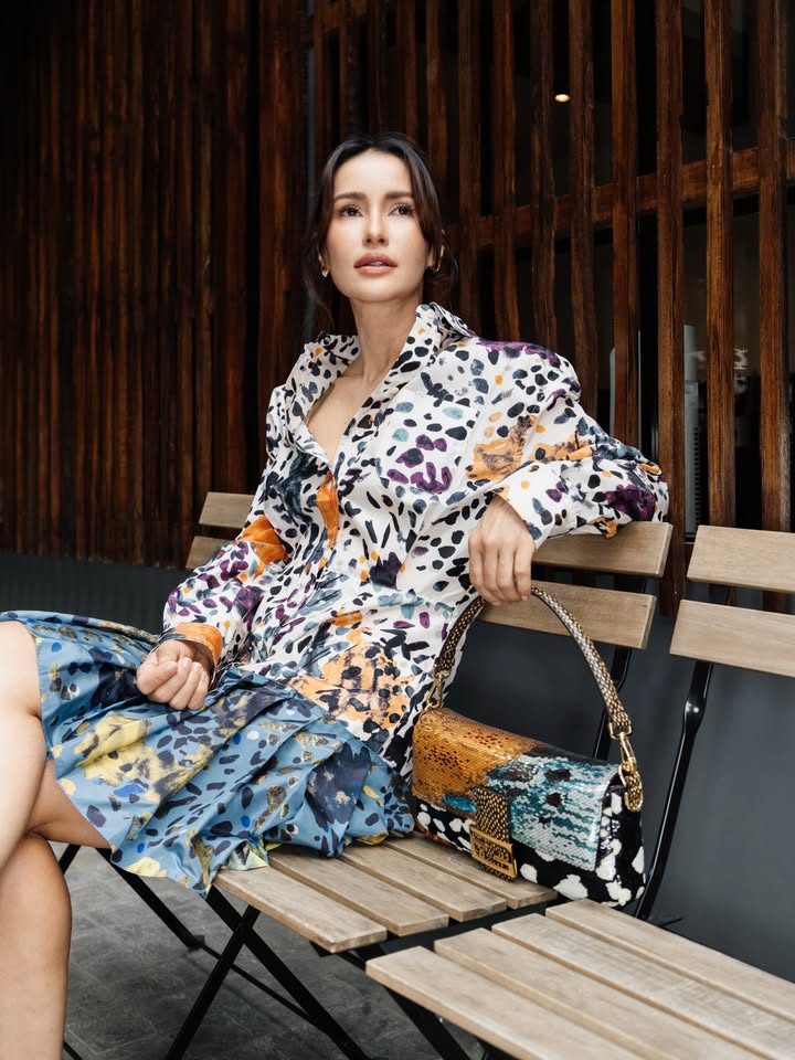 แอน ทองประสม