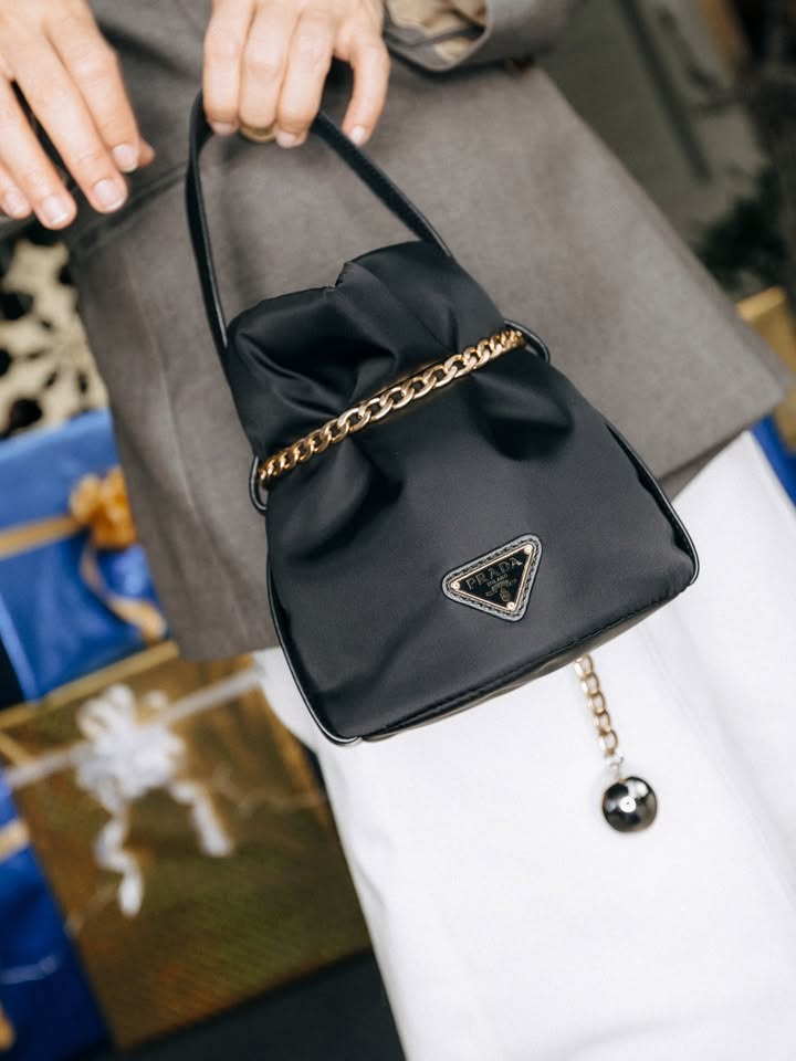 แอน ทองประสม