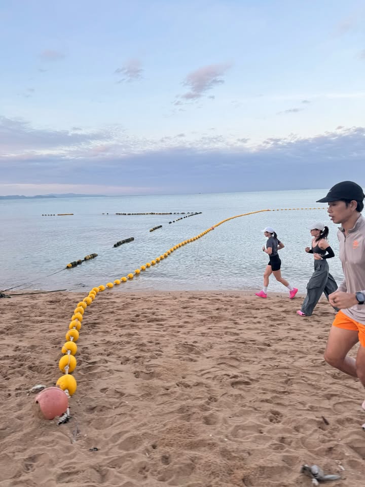 แอน ทองประสม