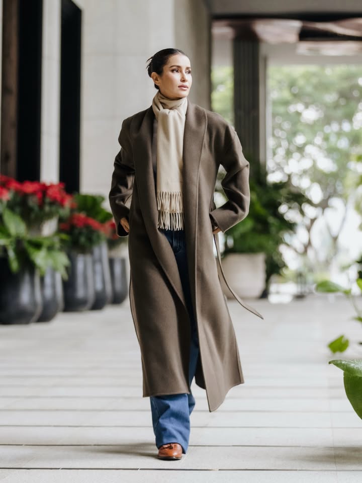 แอน ทองประสม