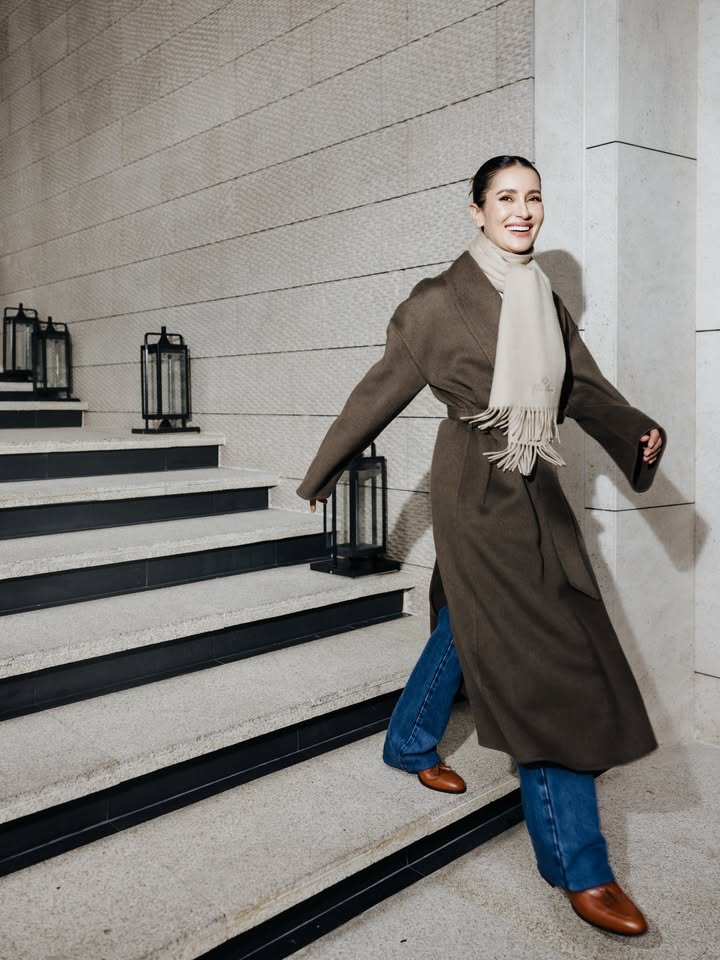 แอน ทองประสม