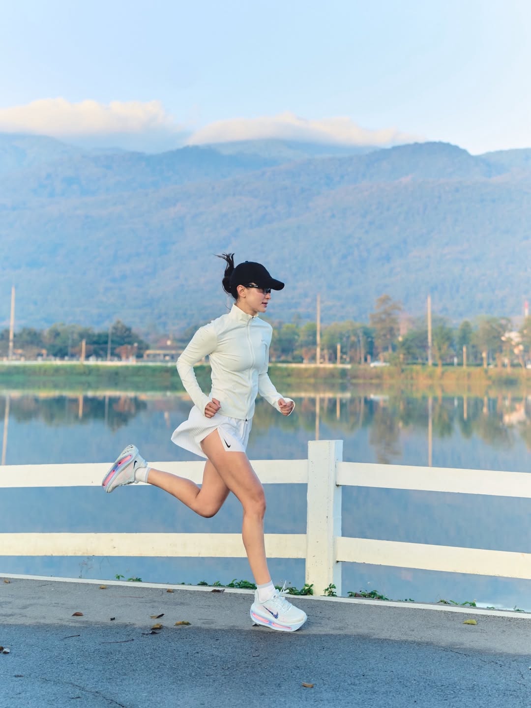 แอน ทองประสม