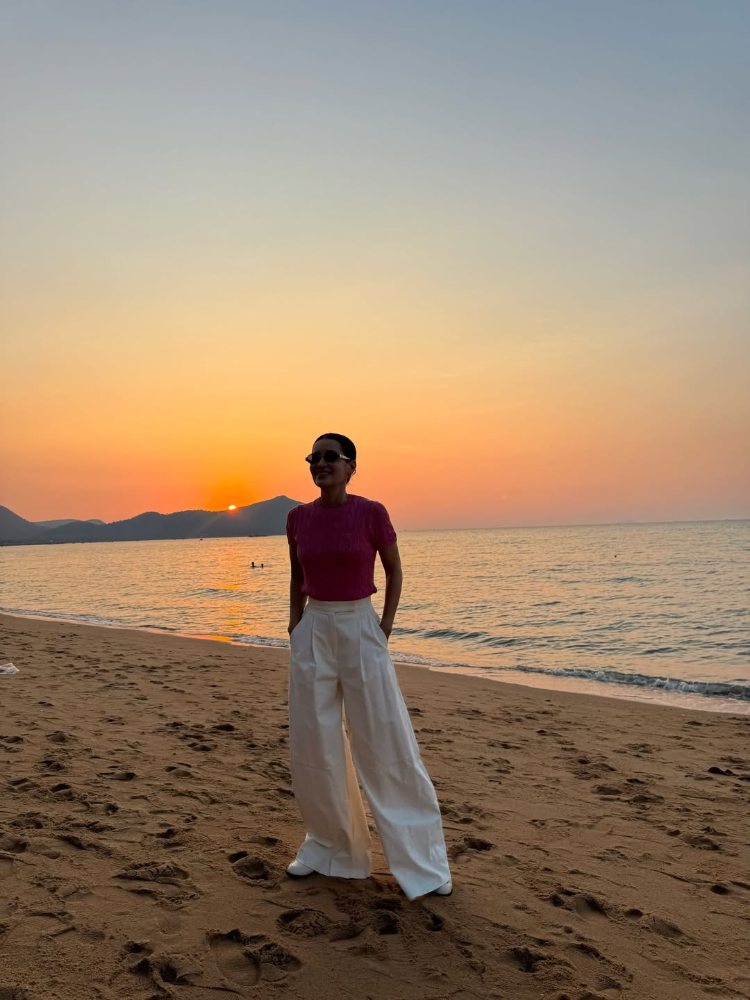 แอน ทองประสม