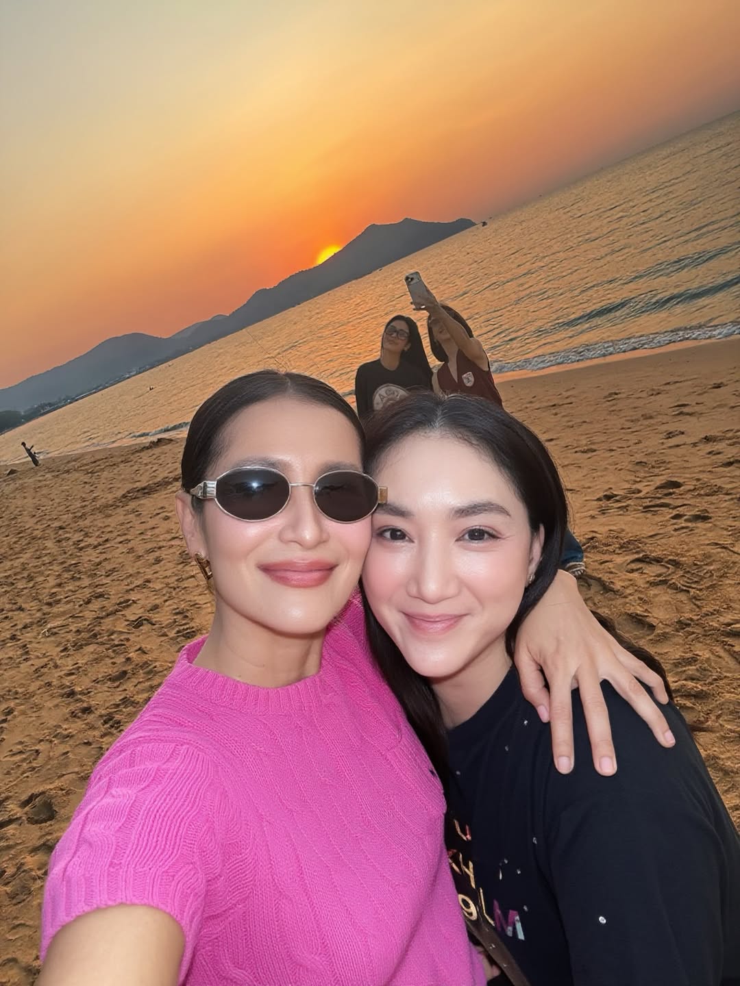 แอน ทองประสม