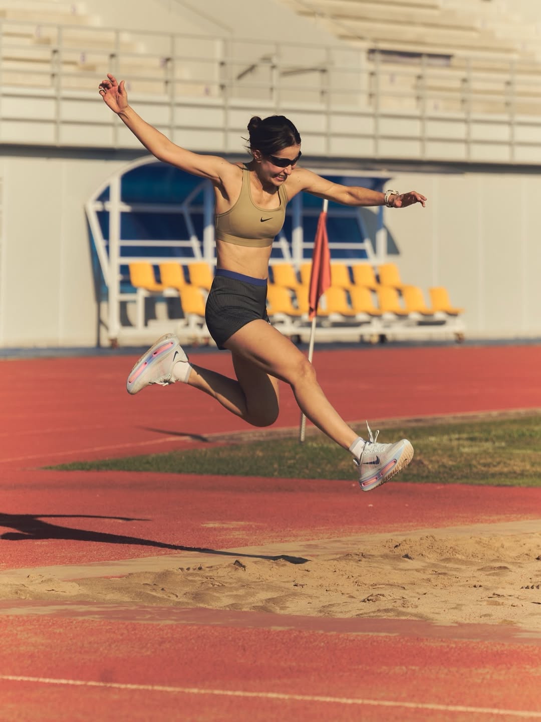 แอน ทองประสม