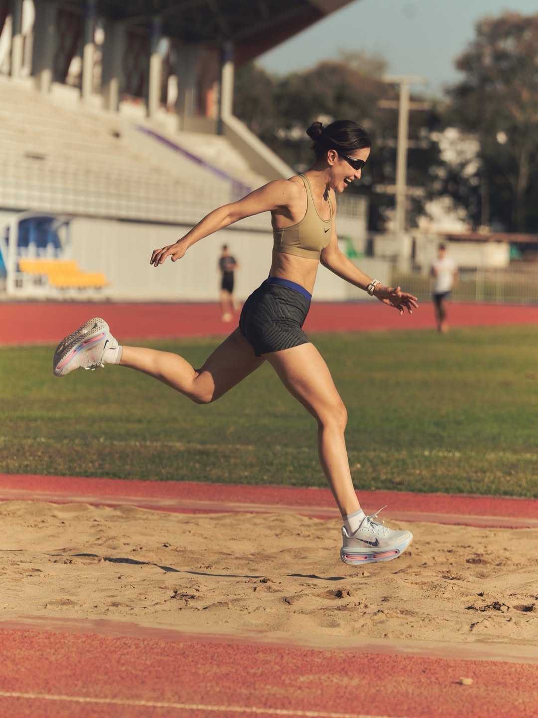 แอน ทองประสม