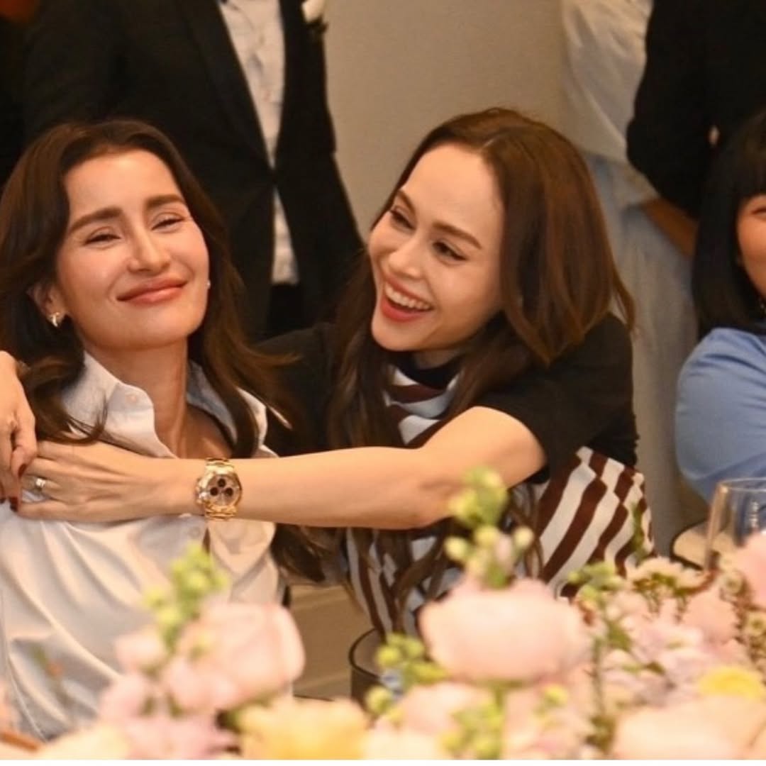 แอน ทองประสม