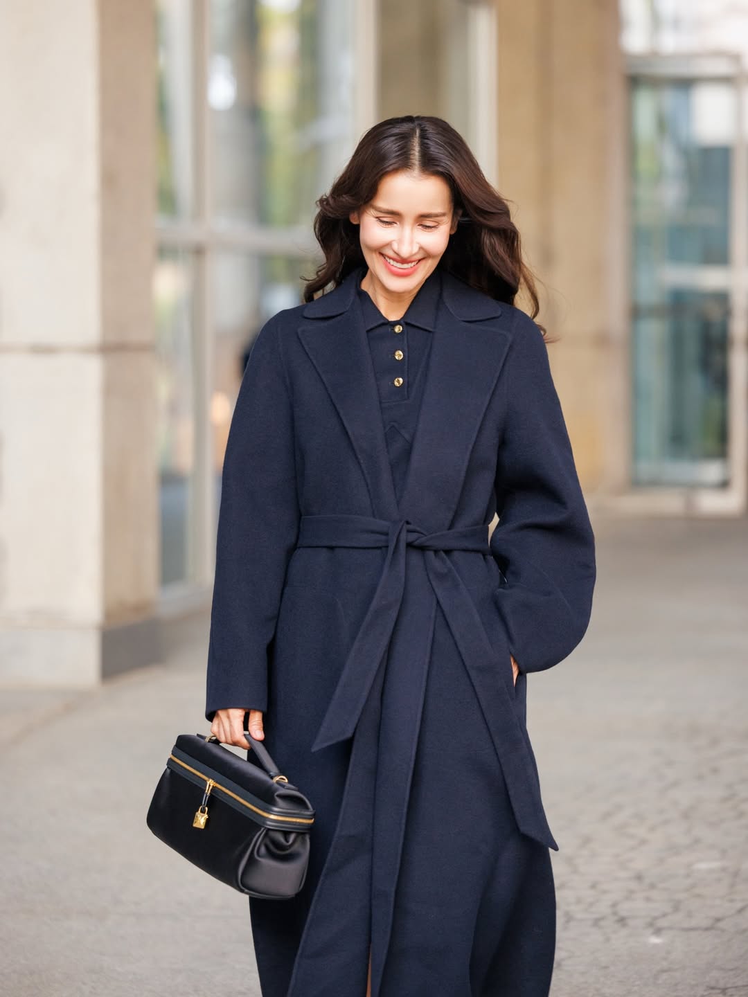 แอน ทองประสม