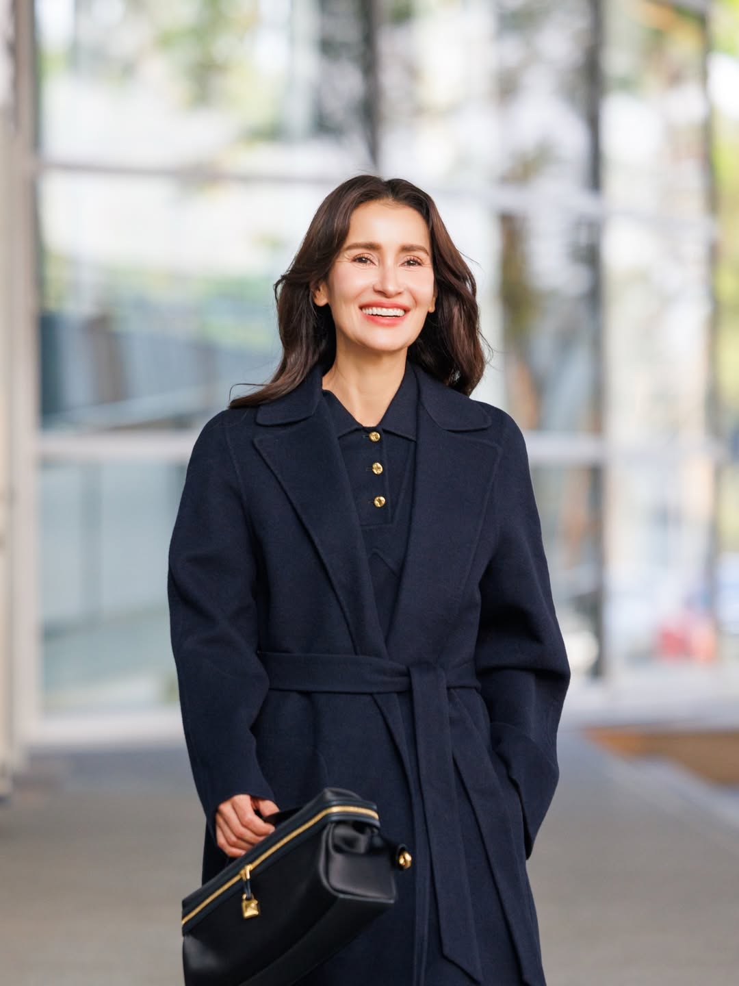 แอน ทองประสม