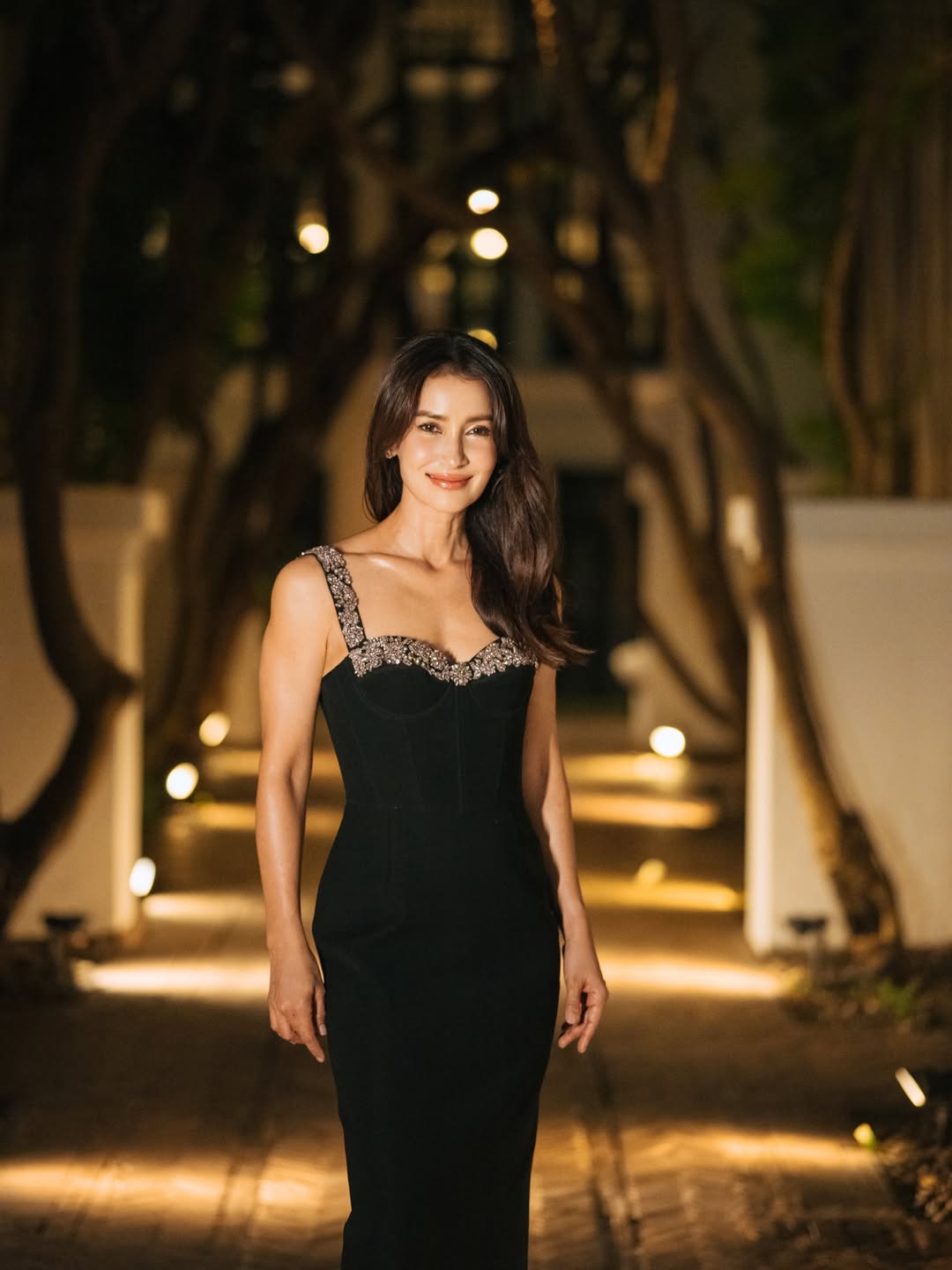 แอน ทองประสม