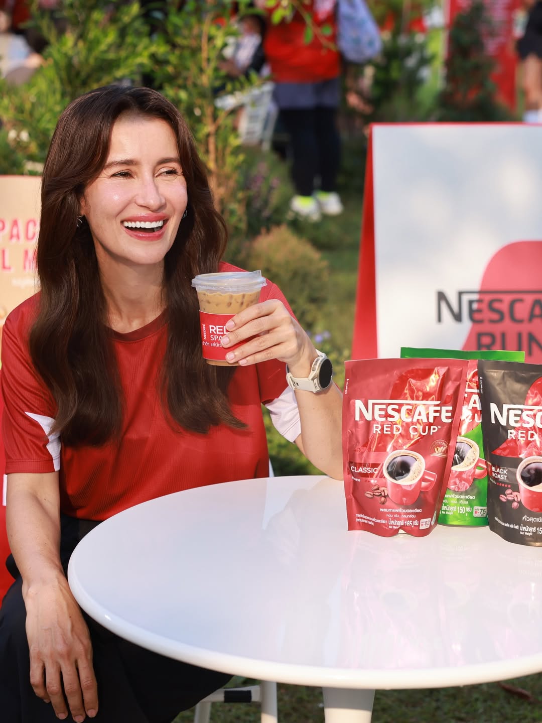 แอน ทองประสม