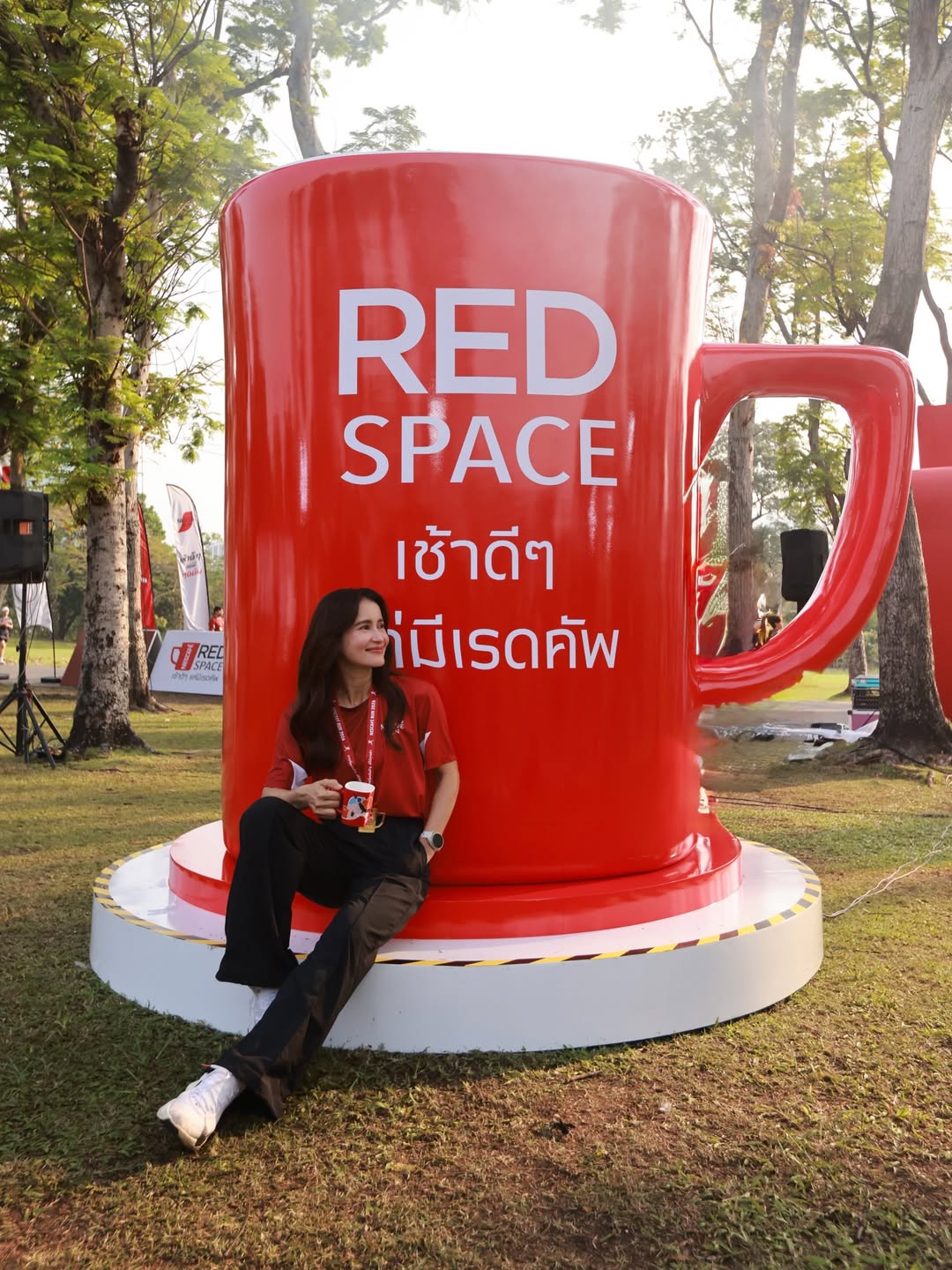 แอน ทองประสม