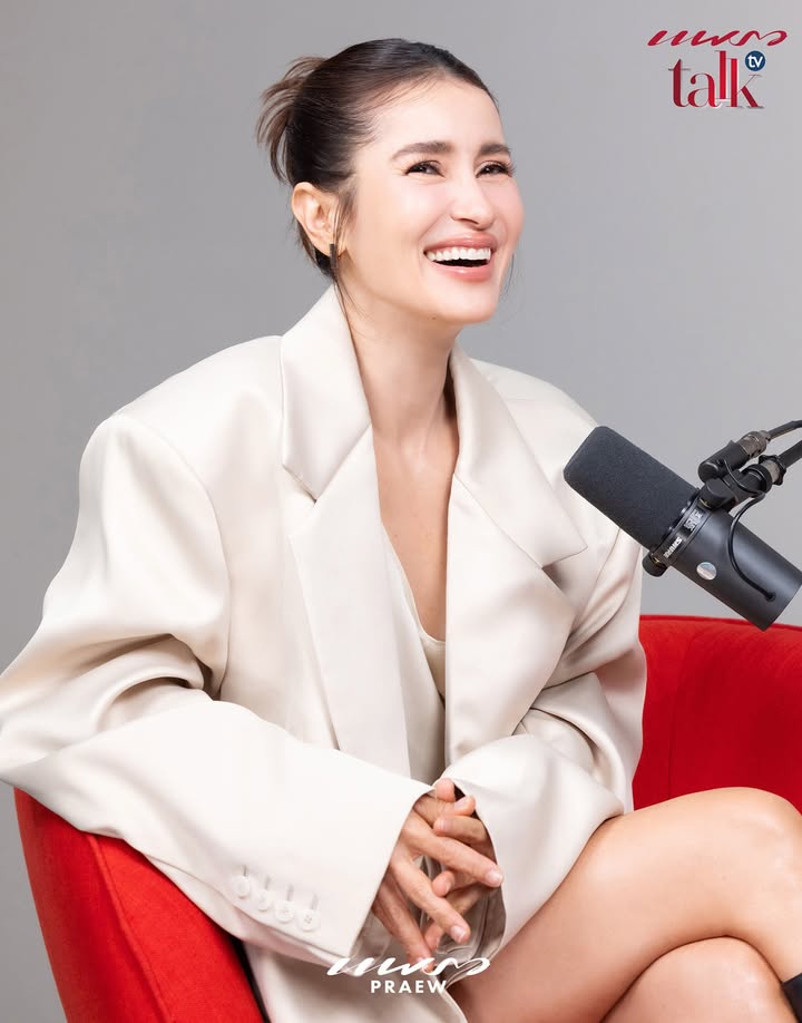 แอน ทองประสม