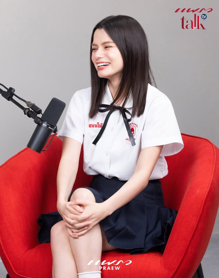 แอน ทองประสม