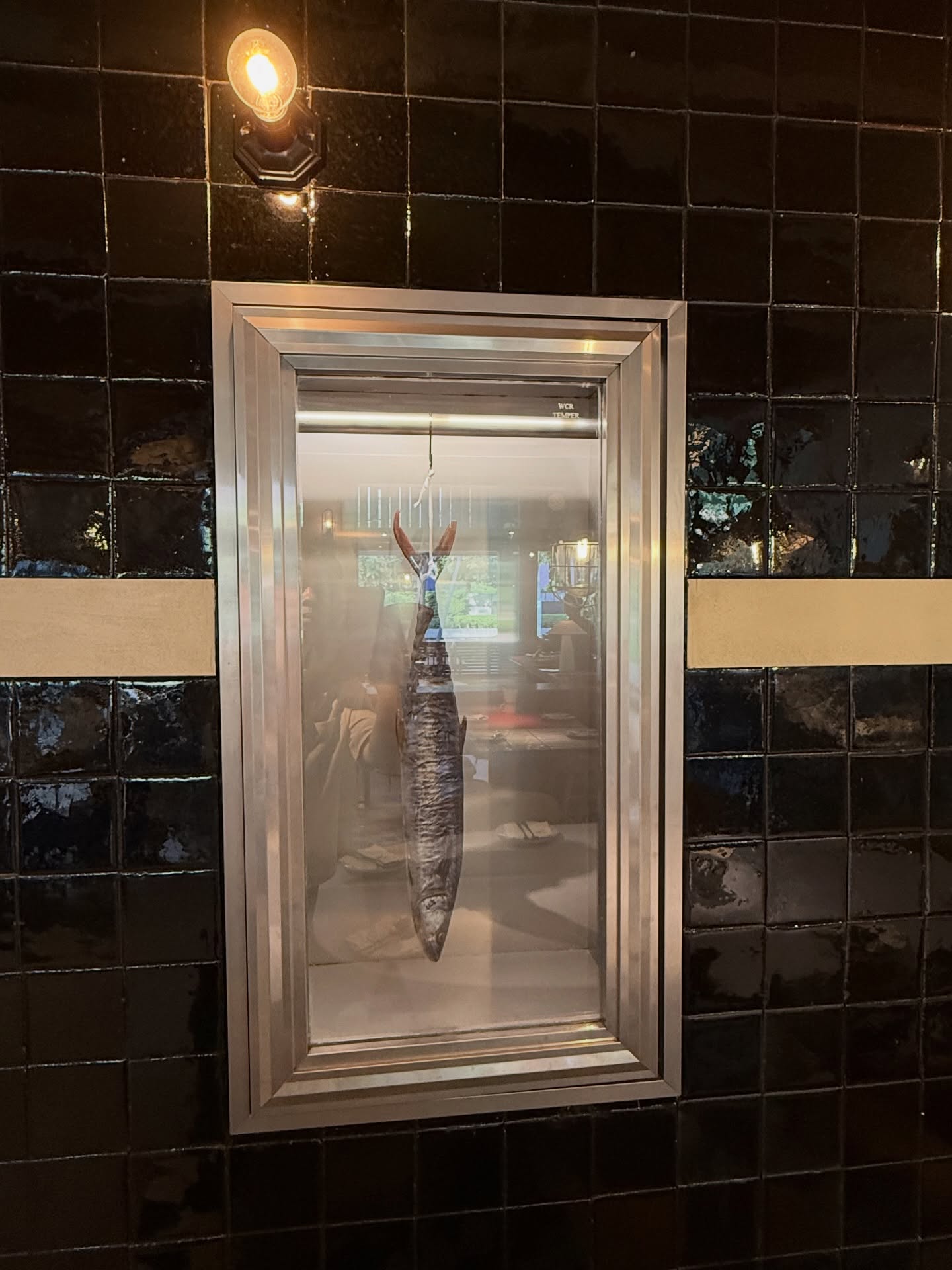 แอน ทองประสม