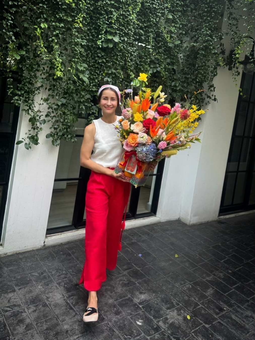 แอน ทองประสม