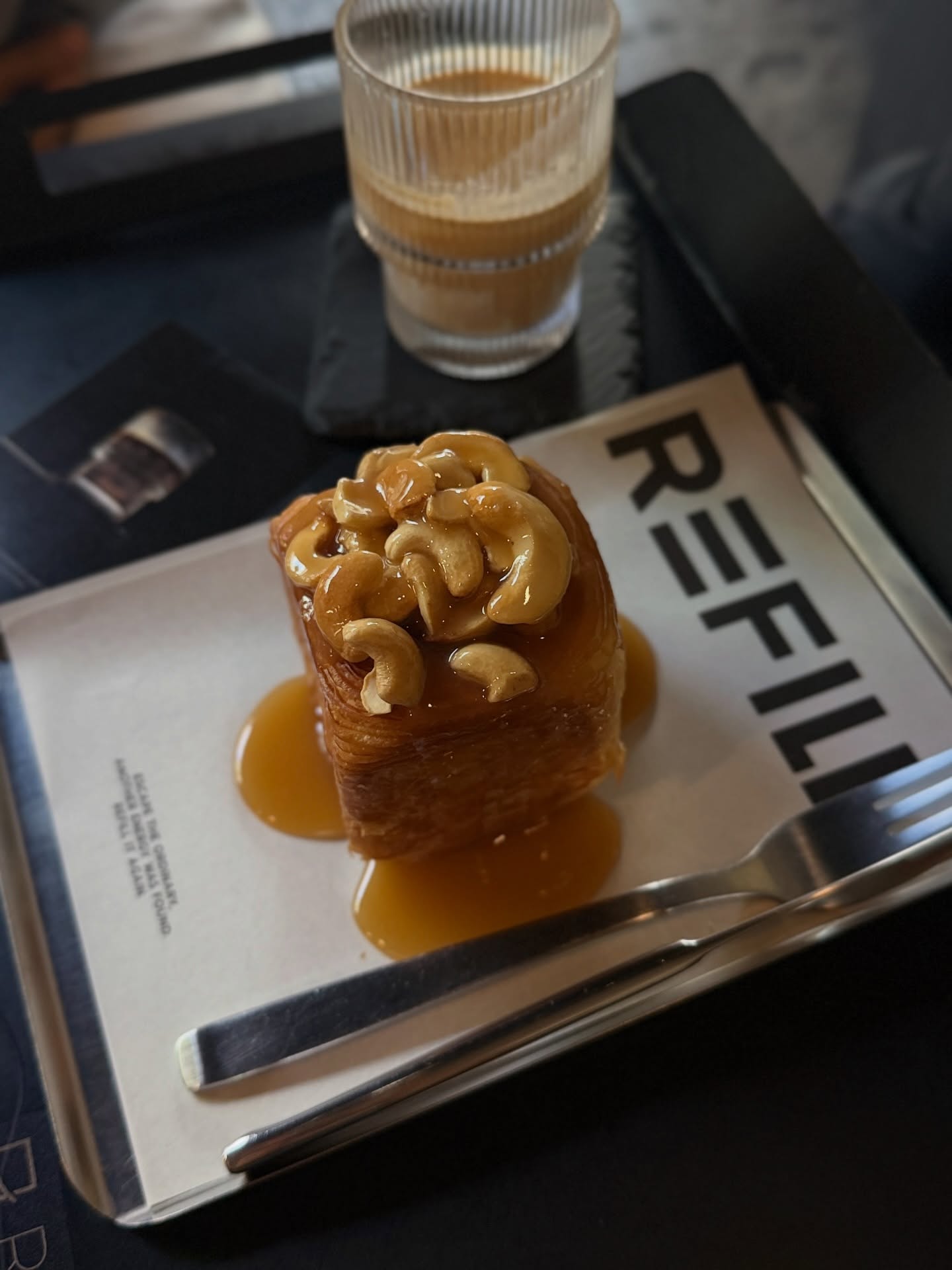 แอน ทองประสม