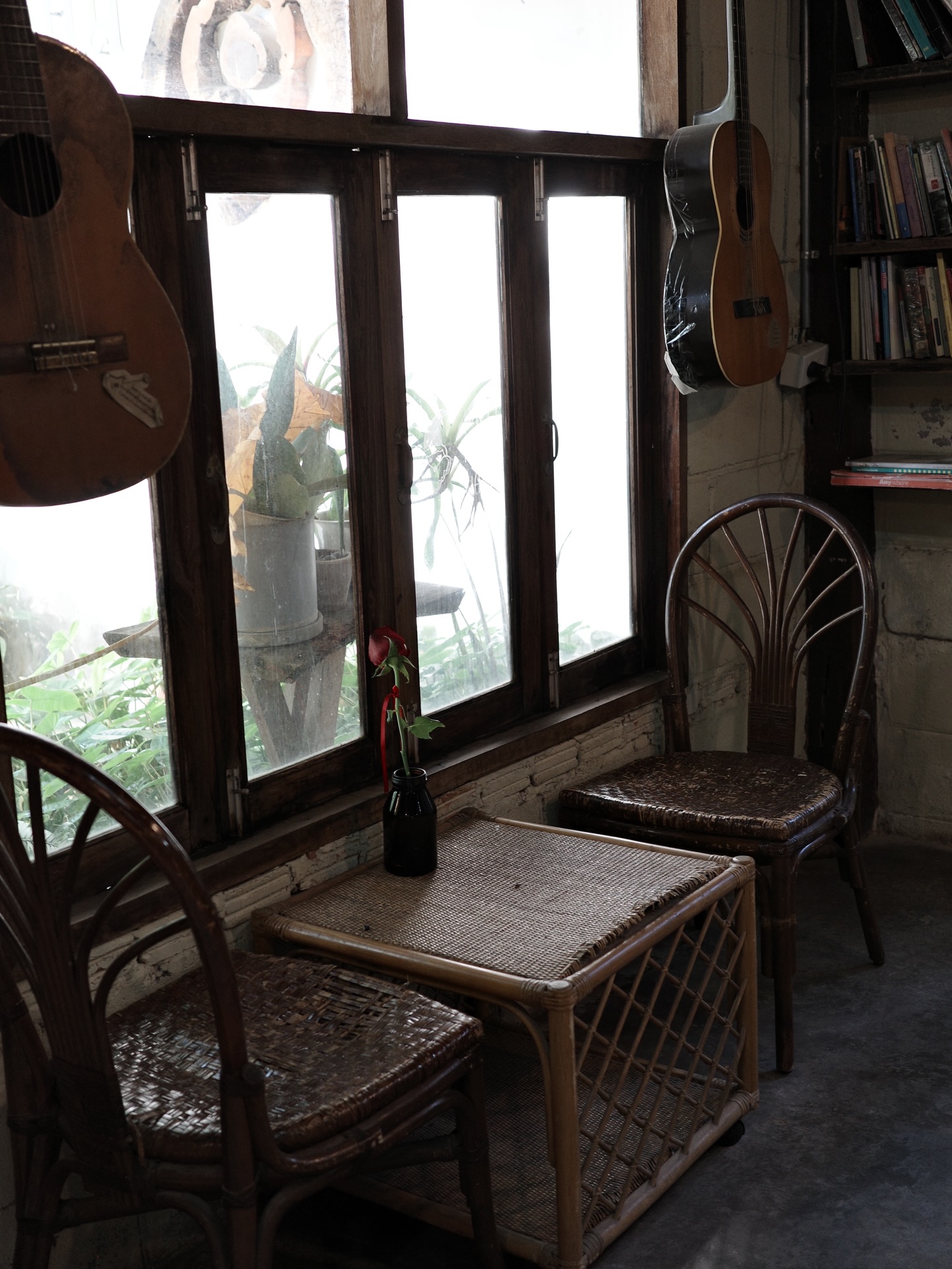 แอน ทองประสม