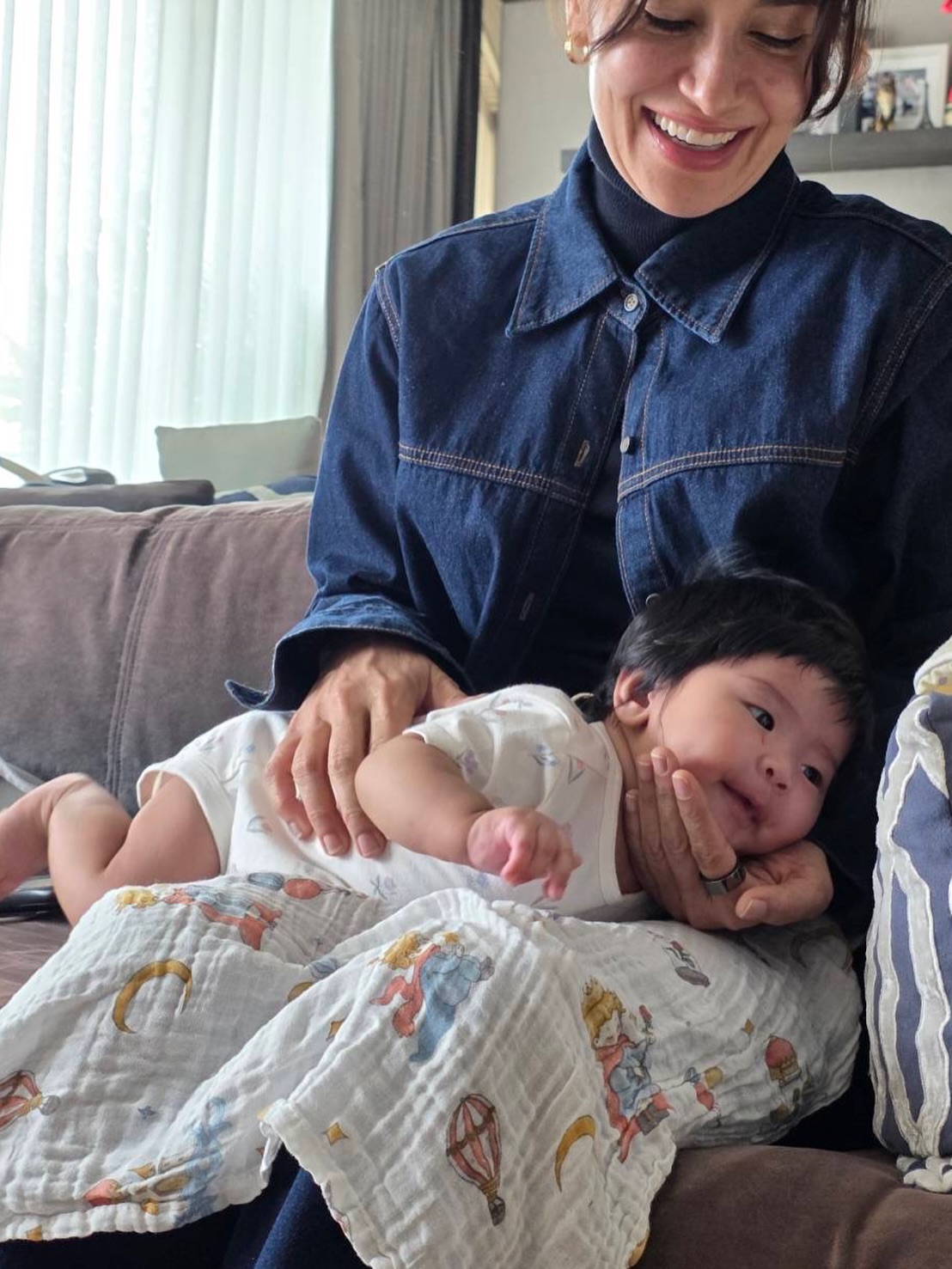 แอน ทองประสม