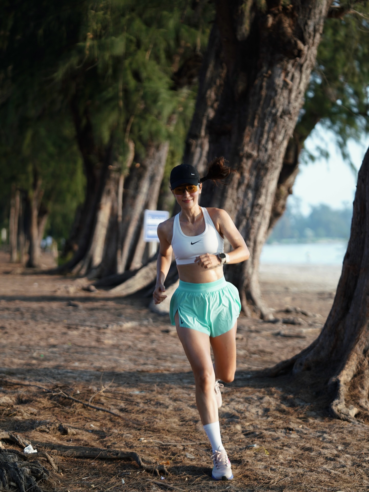 แอน ทองประสม