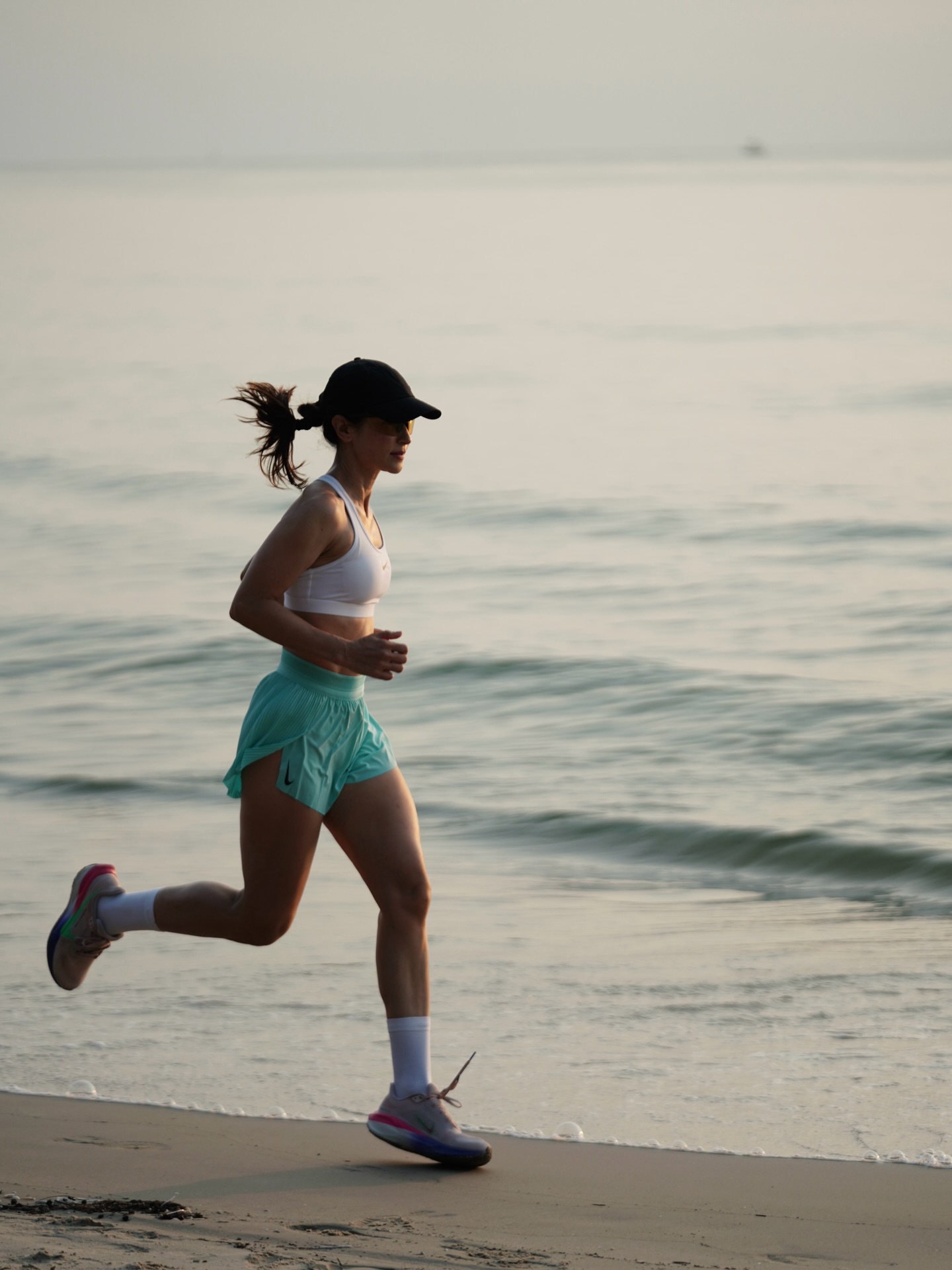 แอน ทองประสม