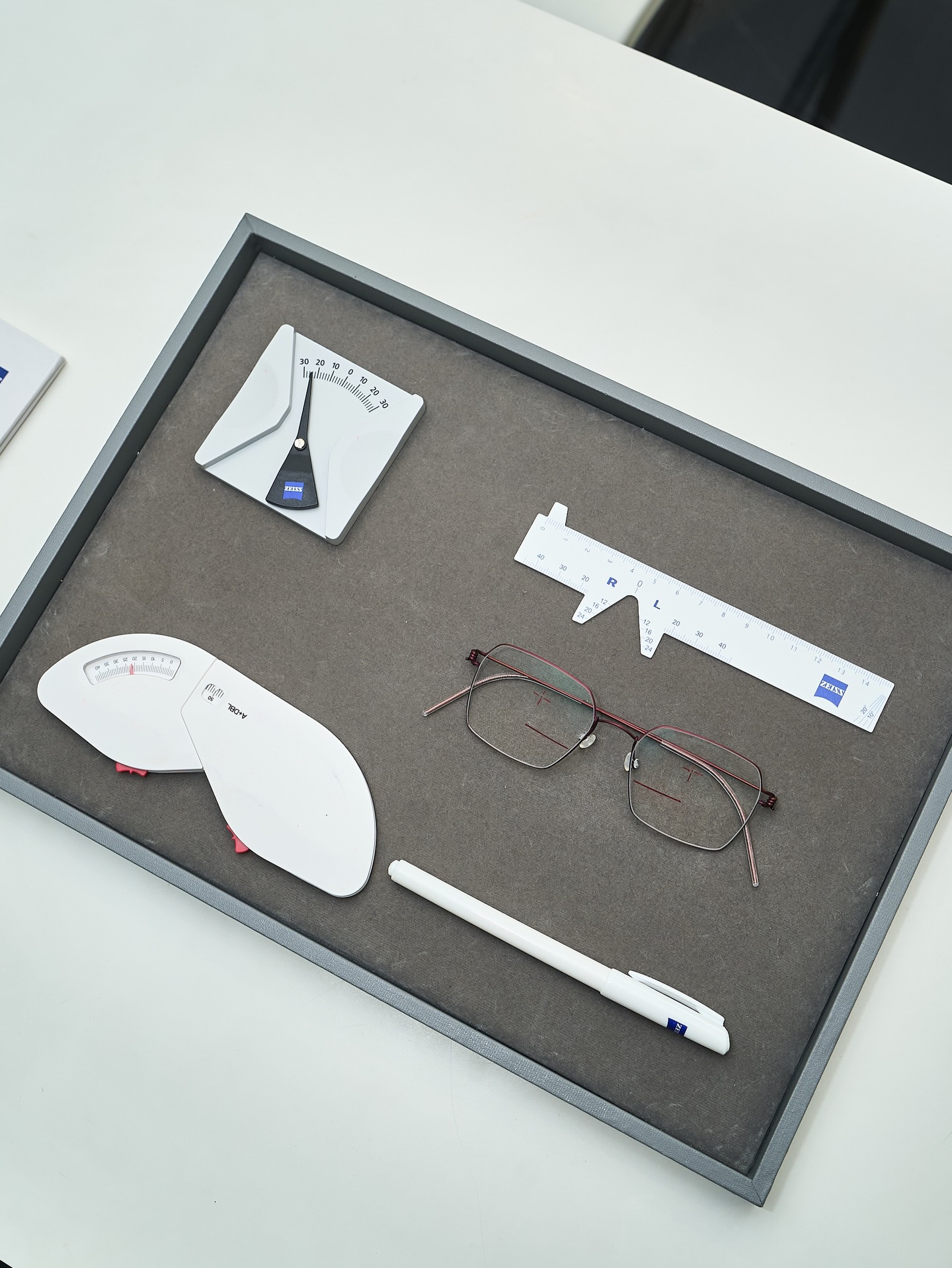 แอน ทองประสม