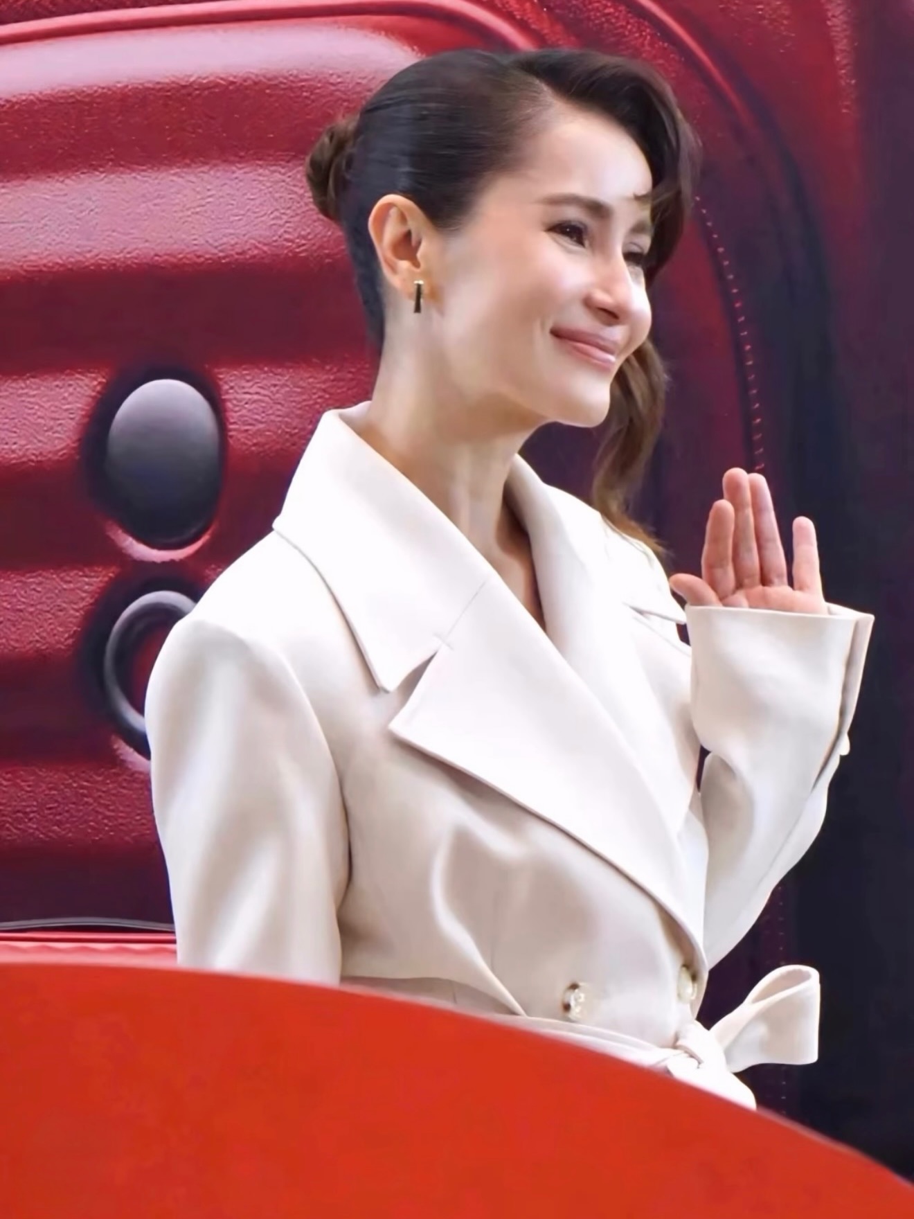 แอน ทองประสม