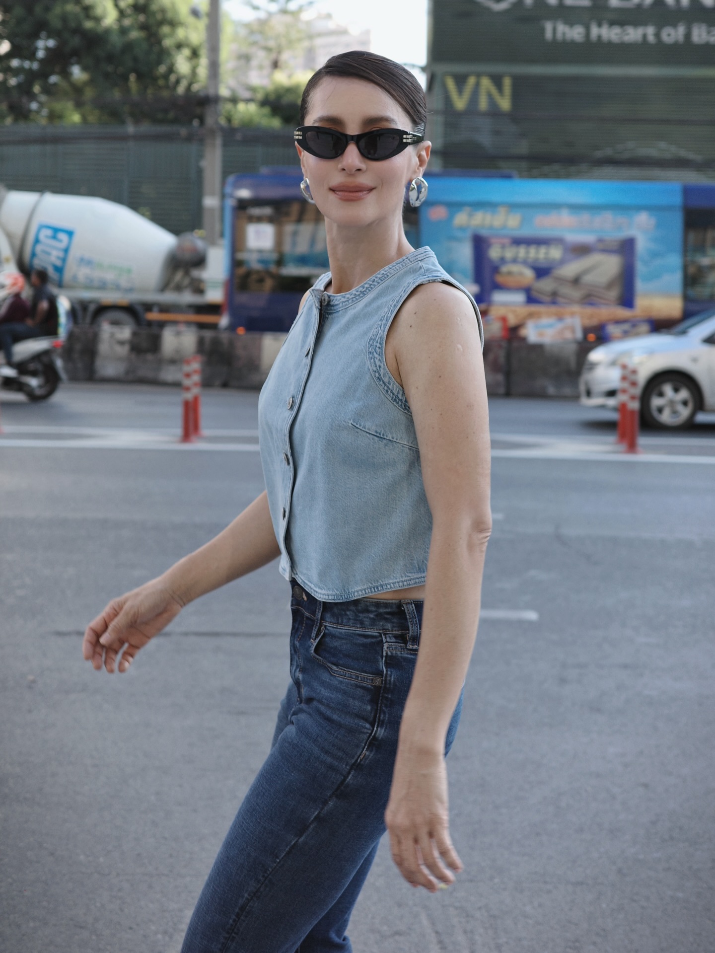 แอน ทองประสม