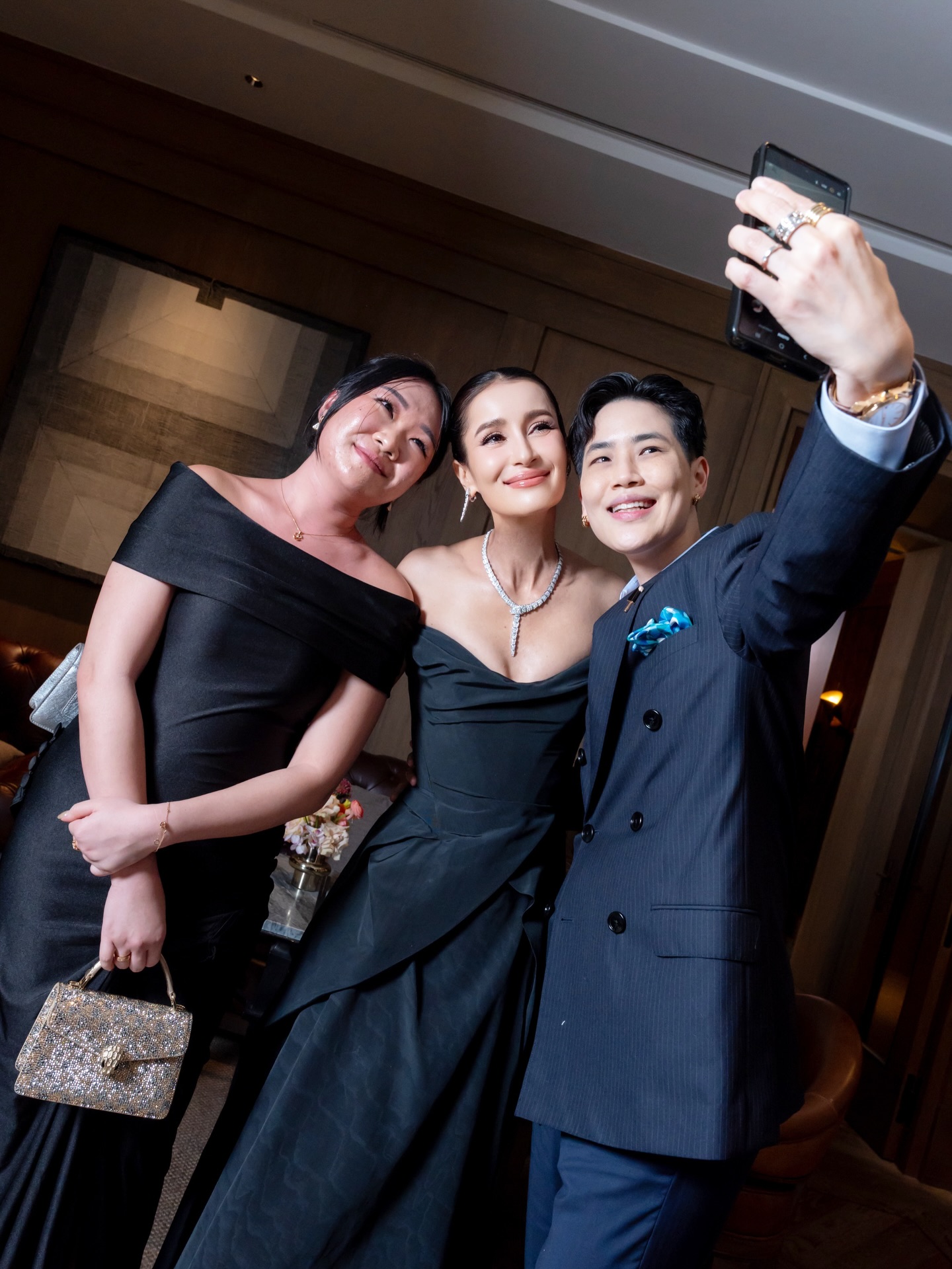 แอน ทองประสม